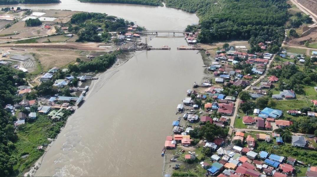 Dredging operation in the Philippines
